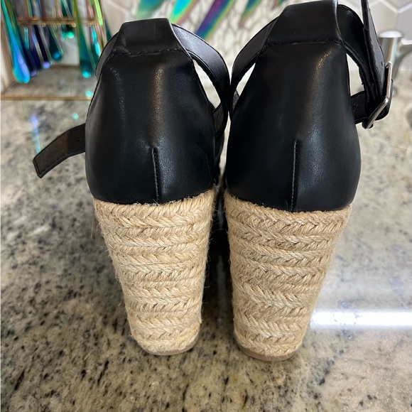 Steve Madden Shoes Steve
Madden Joni Black Espadrille size 5.5M - Picture 2 of 15